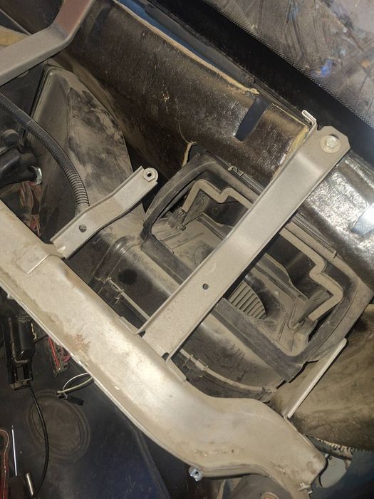 Пластик Шевроле нива разборка