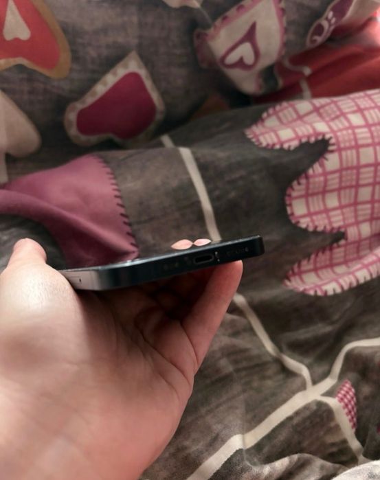 iPhone 12. 128 ГБ, 79%