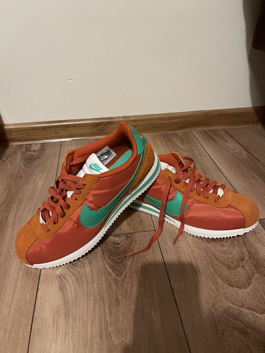Продам  NIKE Cortez txt