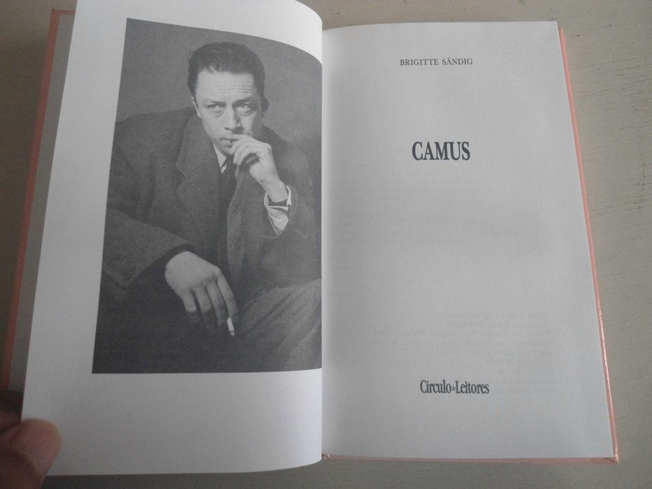 Albert Camus por Brigitte Sandig
