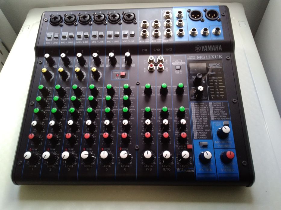 Mesa de mistura Yamaha MG12XUK