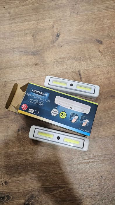 2 Lâmpadas LED a Pilhas