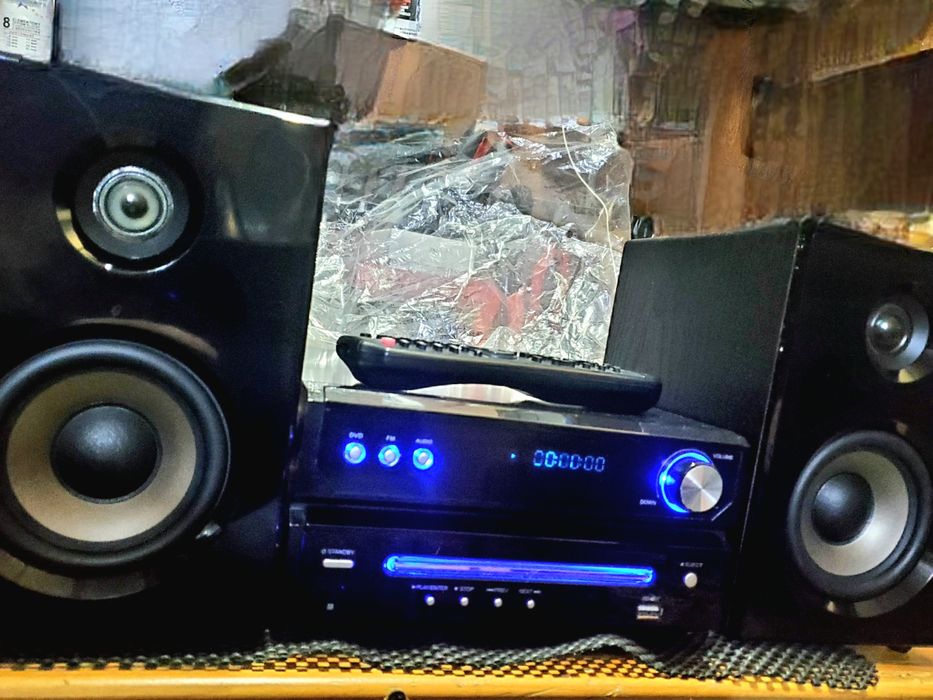 Музыкальный центр DUAL.