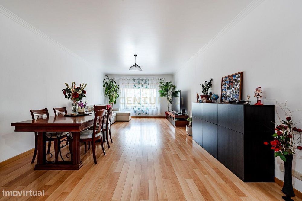 Apartamento T3 com excelente exposição solar