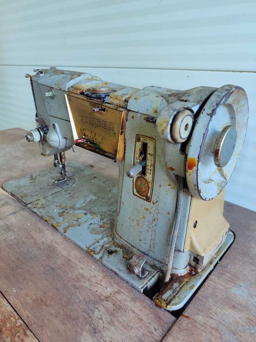 Máquina costura Singer