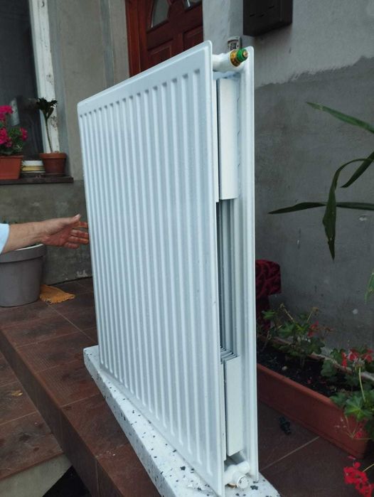 Grzejniki panelowe białe