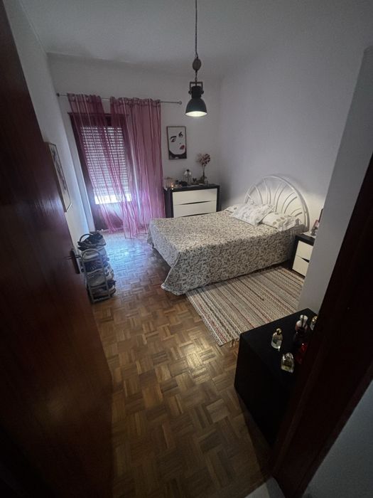 Alugo T3 em Castelo Beanco