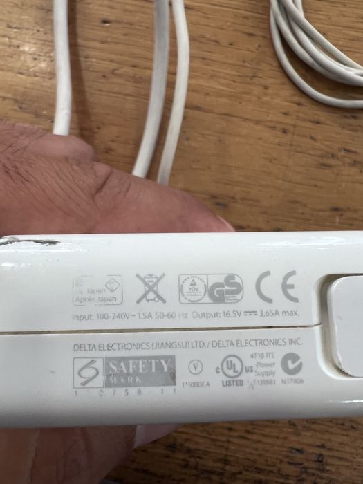 Carregador original Apple Macbook MagSafe 2 60W A1435