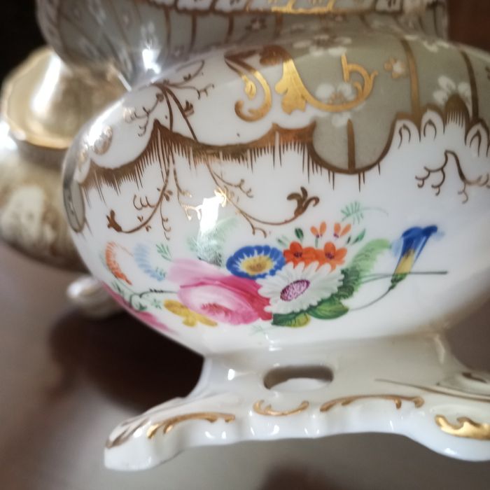 Conjunto  bule e leiteira Rococó