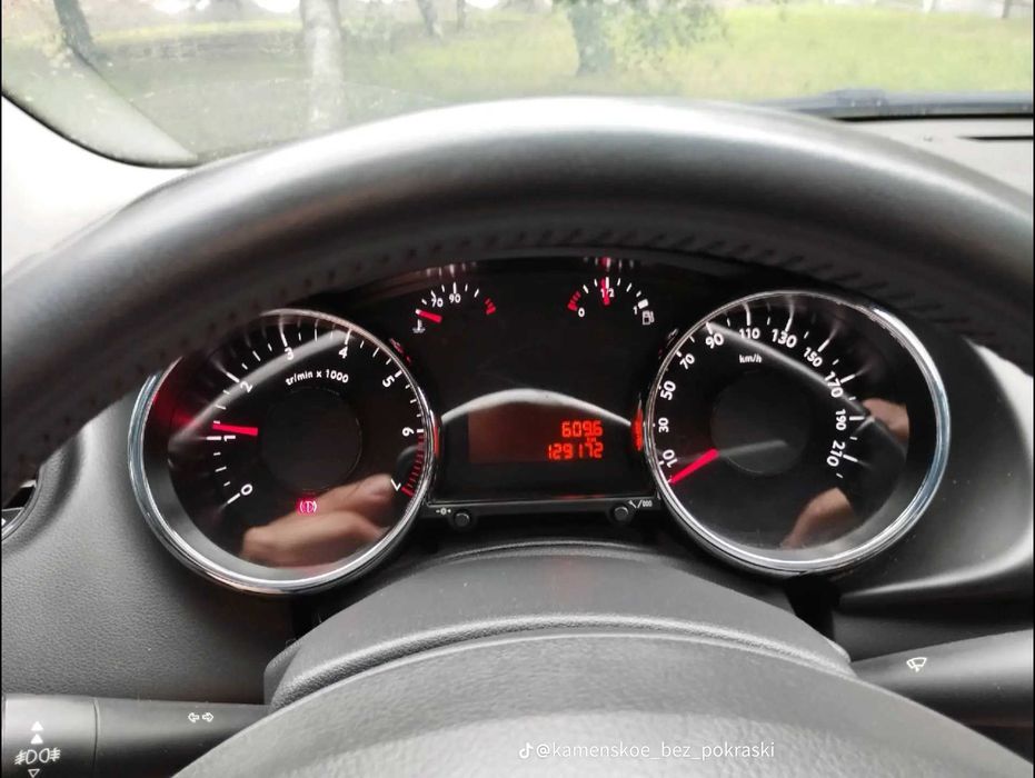Продам Peugeot 3008 идеал Официальный