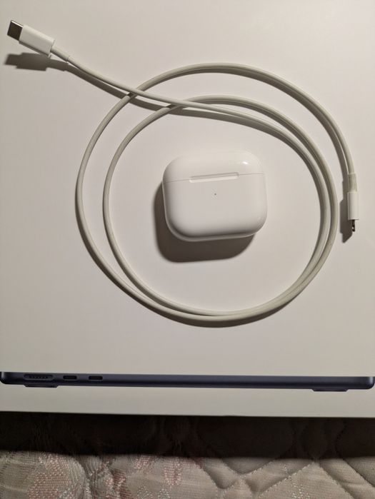 Airpods 3 muito pouco usados