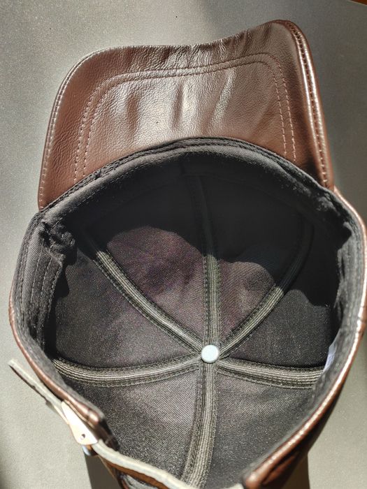 Мужская кожаная бейсболка без лого классика 6 панелей шоколадный цвет