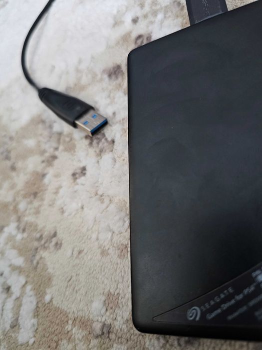 Dysk zewnętrzny 2 TB Seagate dla Ps4 Ps5 Xbox Sprawny