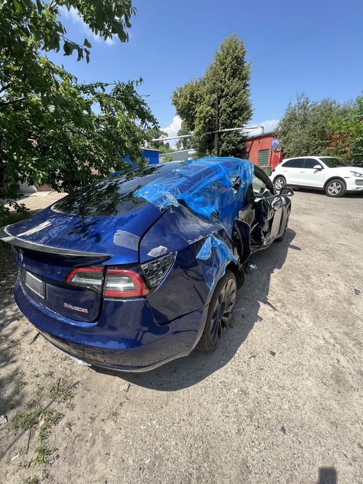 СТО відновлення авто після ДТП зварювальні роботи хімчистка автопідбір