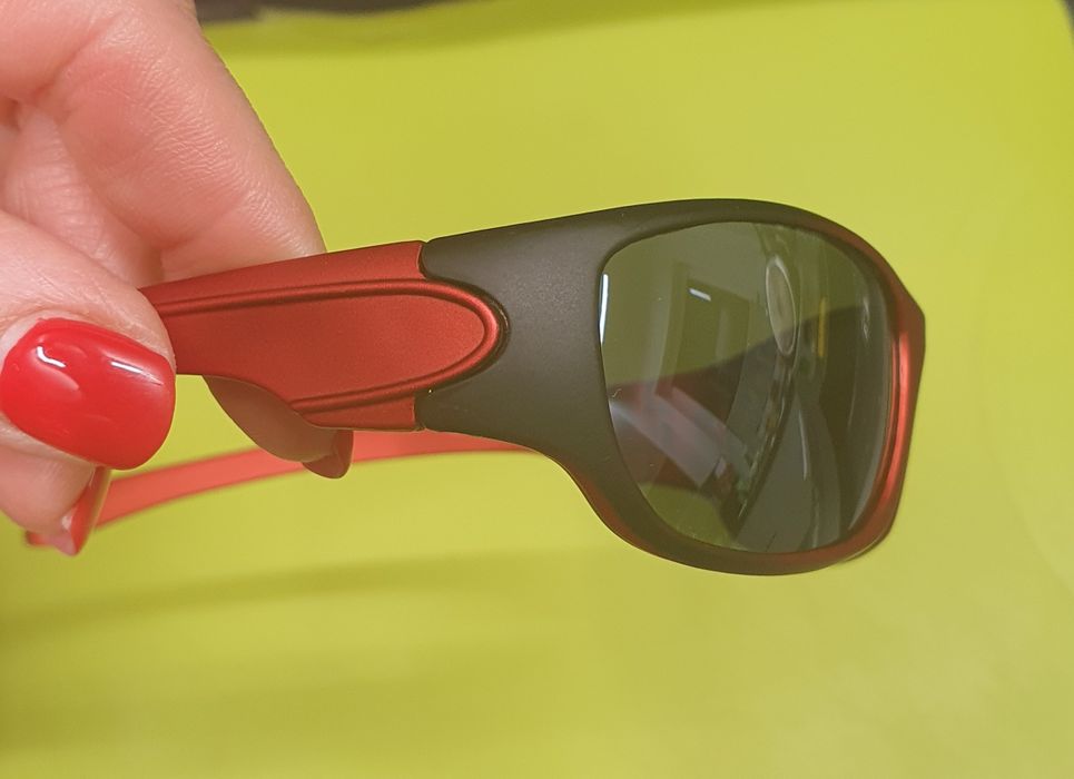Dziecięce okulary przeciwsłoneczne. Filtr UV. Jak nowe.