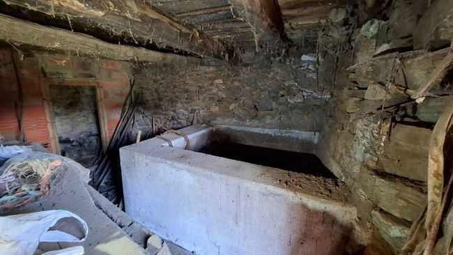 Atenção! - Casa para reconstruir 35.000EUR negociável - oportunidade