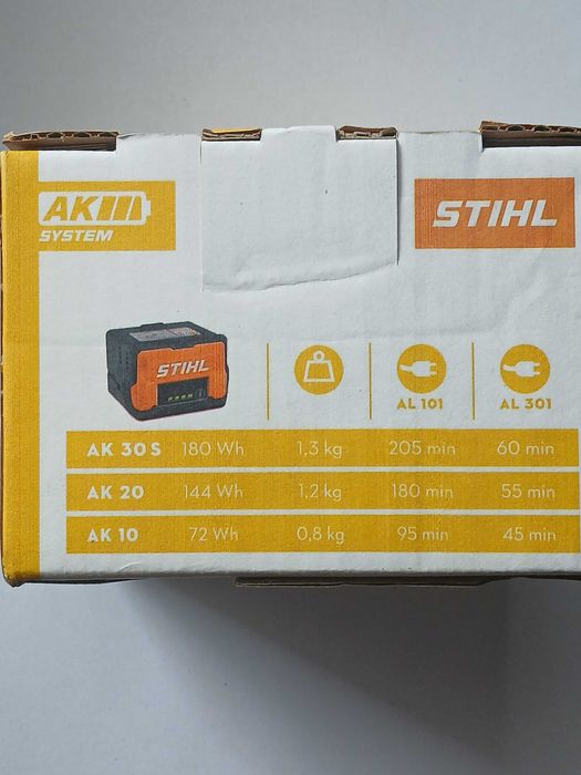 Akumulator STIHL AK 30 S Lekki akumulator Li-Ion*nowy