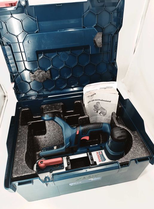 Pilarka taśmowa akumulatorowa gcb 18v 63 bosch uszkodzony