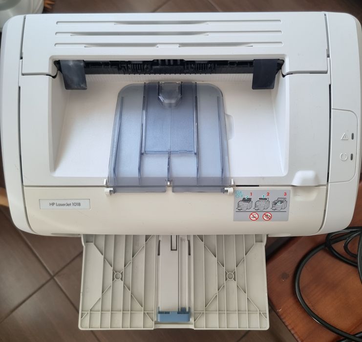 Принтер HP laser jet 1018