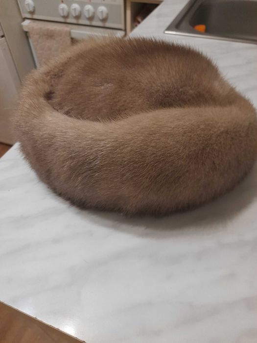 Меховые изделия(норка,песец)