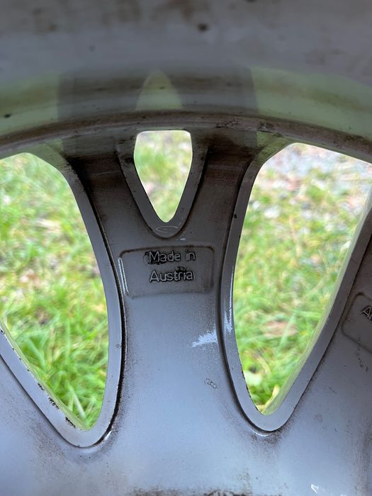 Продам диски Audi R17