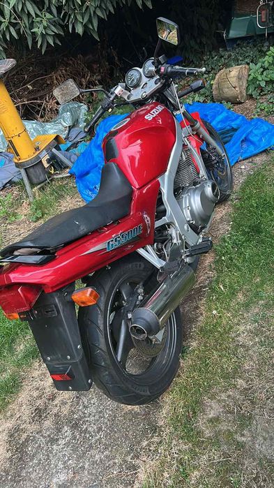 Мото в розібраному стані