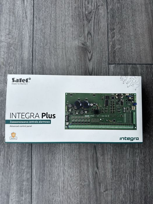 Панель керування сигналізацією SATEL INTEGRA 64 PLUS