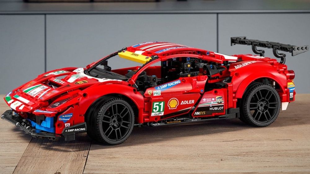 Klocki Ferrari 488 GTE model Technic 42125