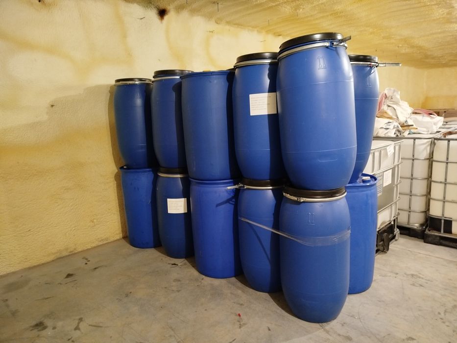 Бочки пластикові  200л, 1000 л.