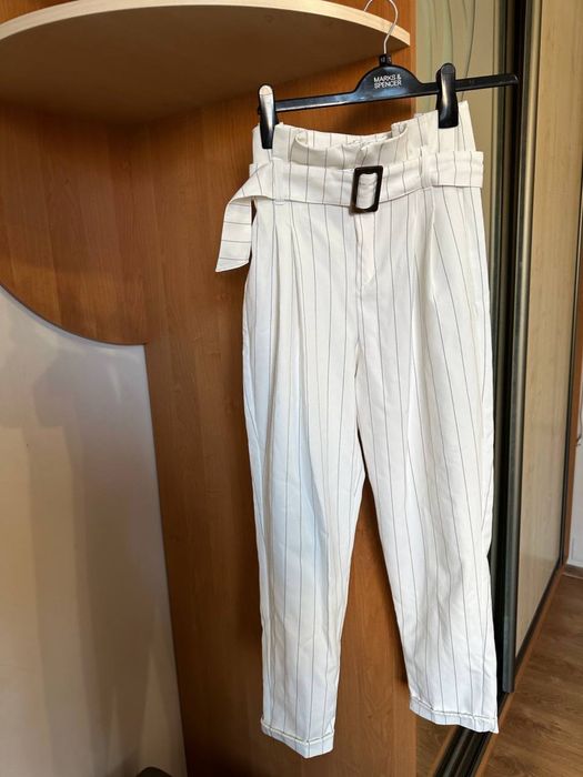 Жіночі штани Bershka