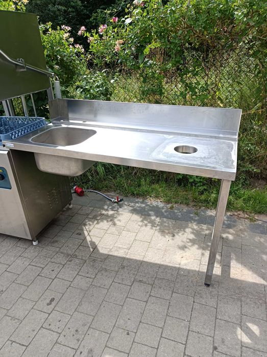 stół podawczy do zmywarki kapturowej