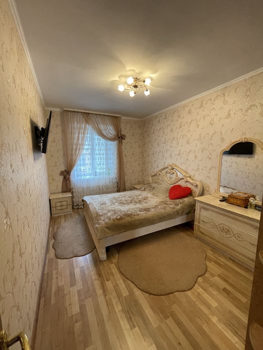 Продам будинок з меблями та технікою м.Гайсин