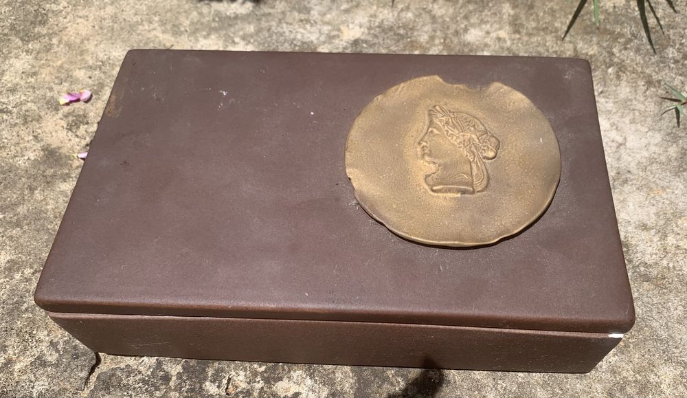 Caixa cerâmica S. Bernardo