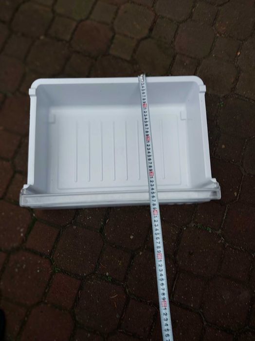 Lodówka Samsung RL60GGERS szuflady, półki