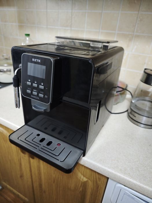 Кавомашина RZTK Barista CSB-1100