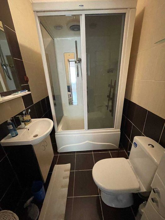 Продаж будинку та ділянки в смт. Івано Франкове