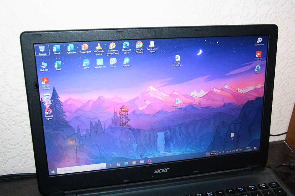 ноутбук 15.6"  ACER Aspire E1 530G model Z5WE1  б/в