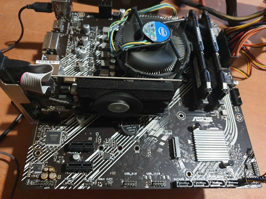 Asus Prime H410M-K R2.0 procesor i3 10100f