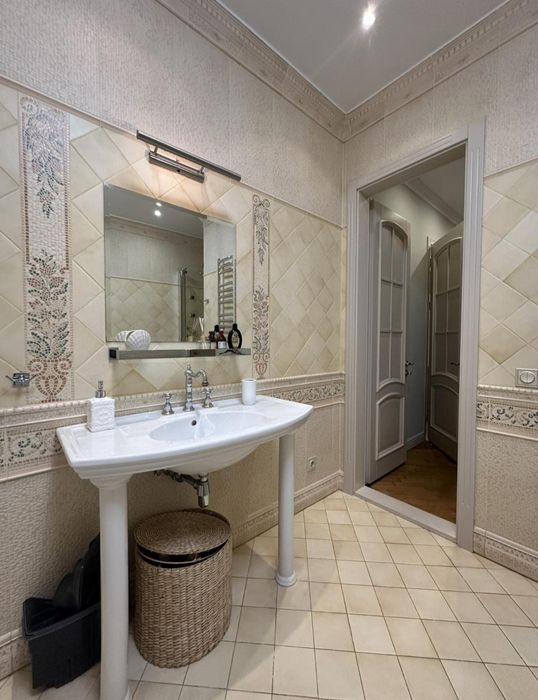 Пер.Мукачевский, Шикарная 3 комнатная квартира возле моря с паркингом