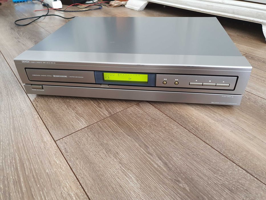 Magnetofon deck Denon dr-210