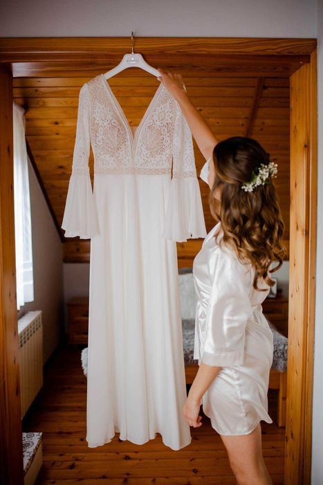 Suknia ślubna w stylu boho od Elizabeth Passion