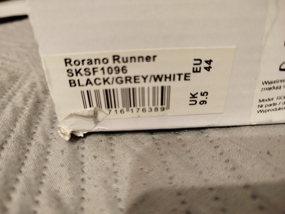 Buty Ellesse 44 model Rorano Runner