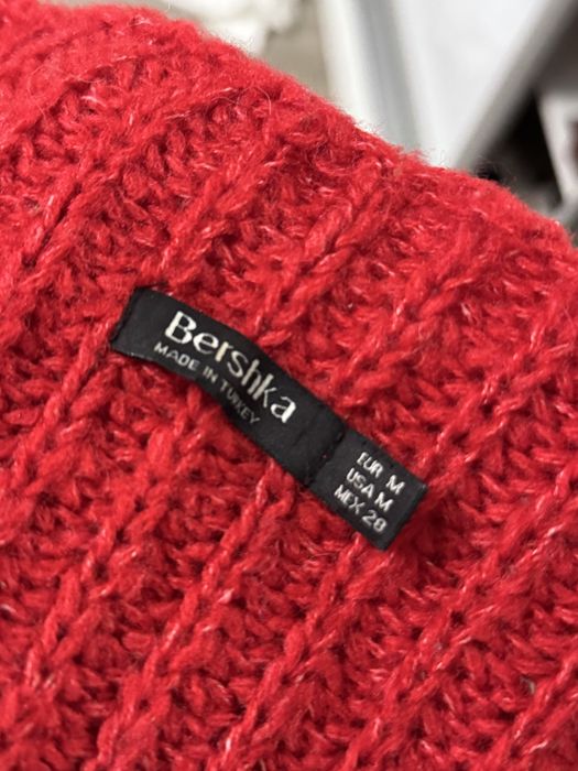 Стильний светр від Bershka