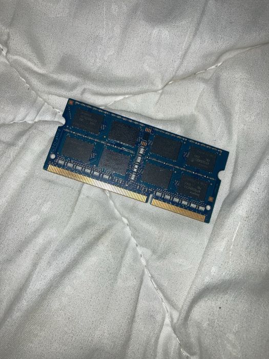 Оперативна пам'ять SK hynix 4GB DDR3
