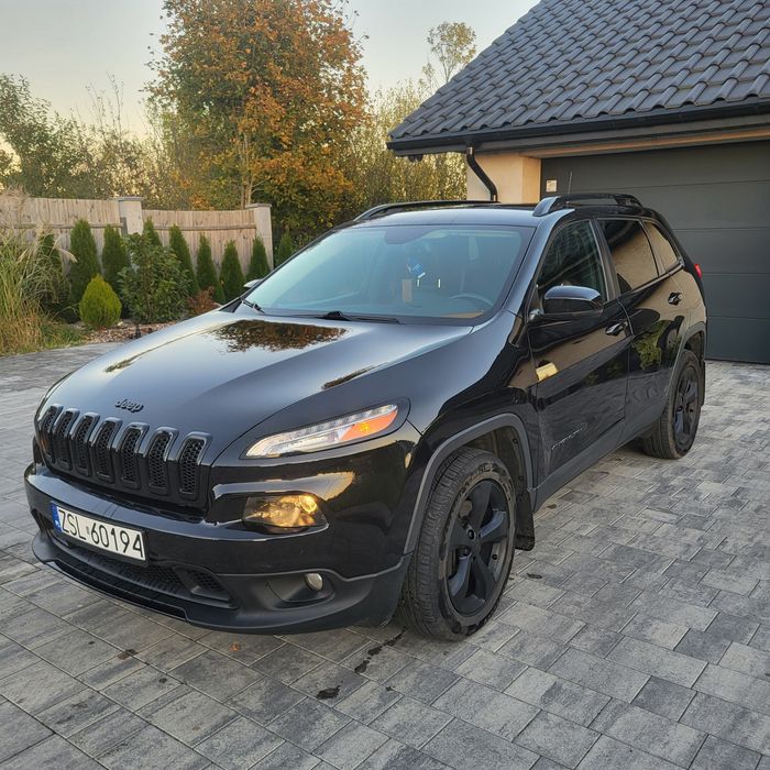 Jeep Cherokee  3.2 benzyna 272 KM