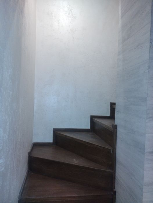 Котедж 3 кімнати, власне подвір'ям, закрита територія