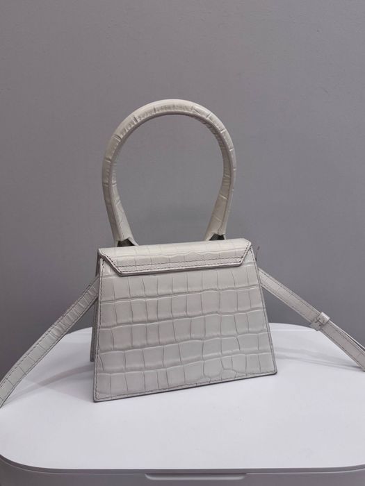 Оригінальна сумочка Jacquemus