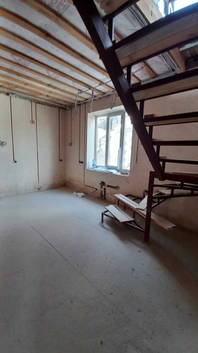 Будинок, ближнє передмістя, Бабаї, Мерефянське шосе