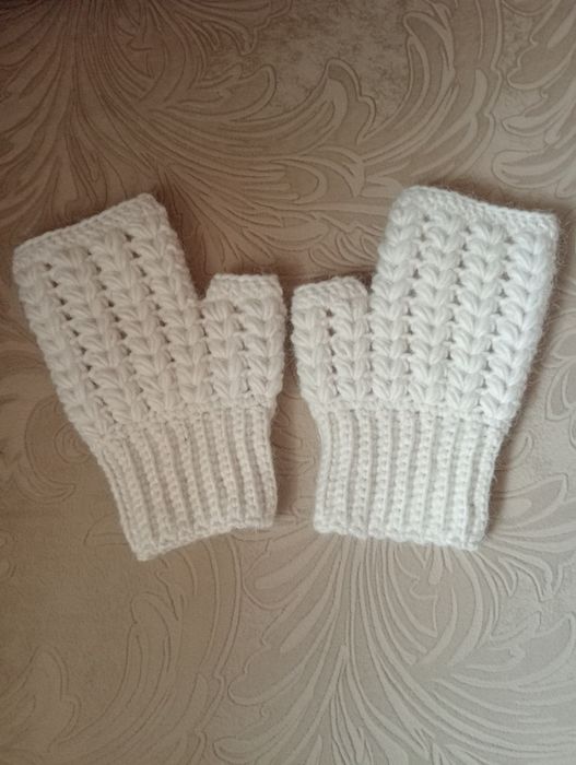 Мітенки жіночі в'язані гачком