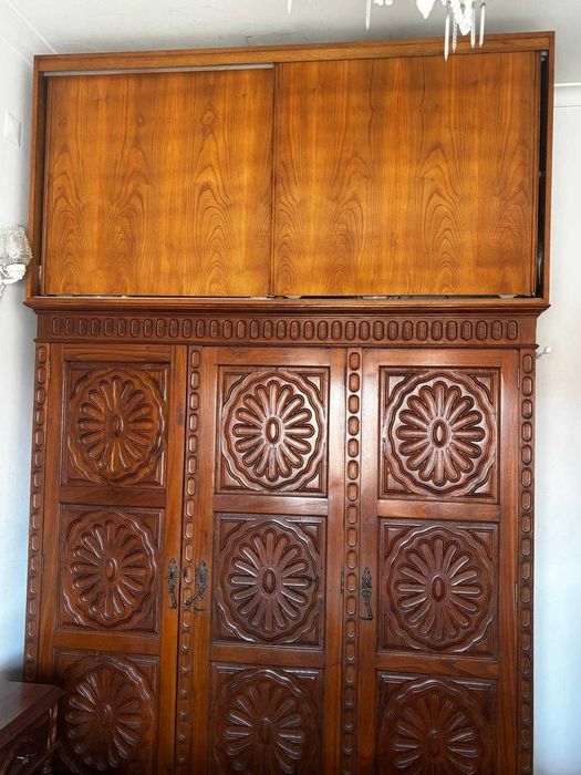 Armário de quarto rústico em madeira